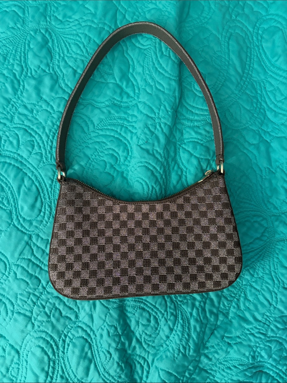 Rothy’s baguette bag in pewter